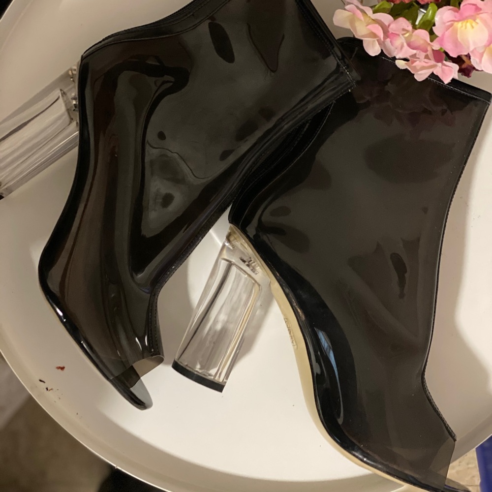 SOLD. Summi London. Black peep toe Perspex heel